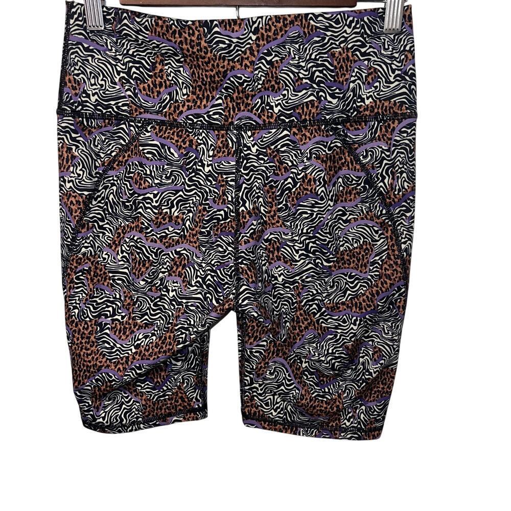 Fabletic PowerHold S exercise yoga animal print shorts logo see measurements
